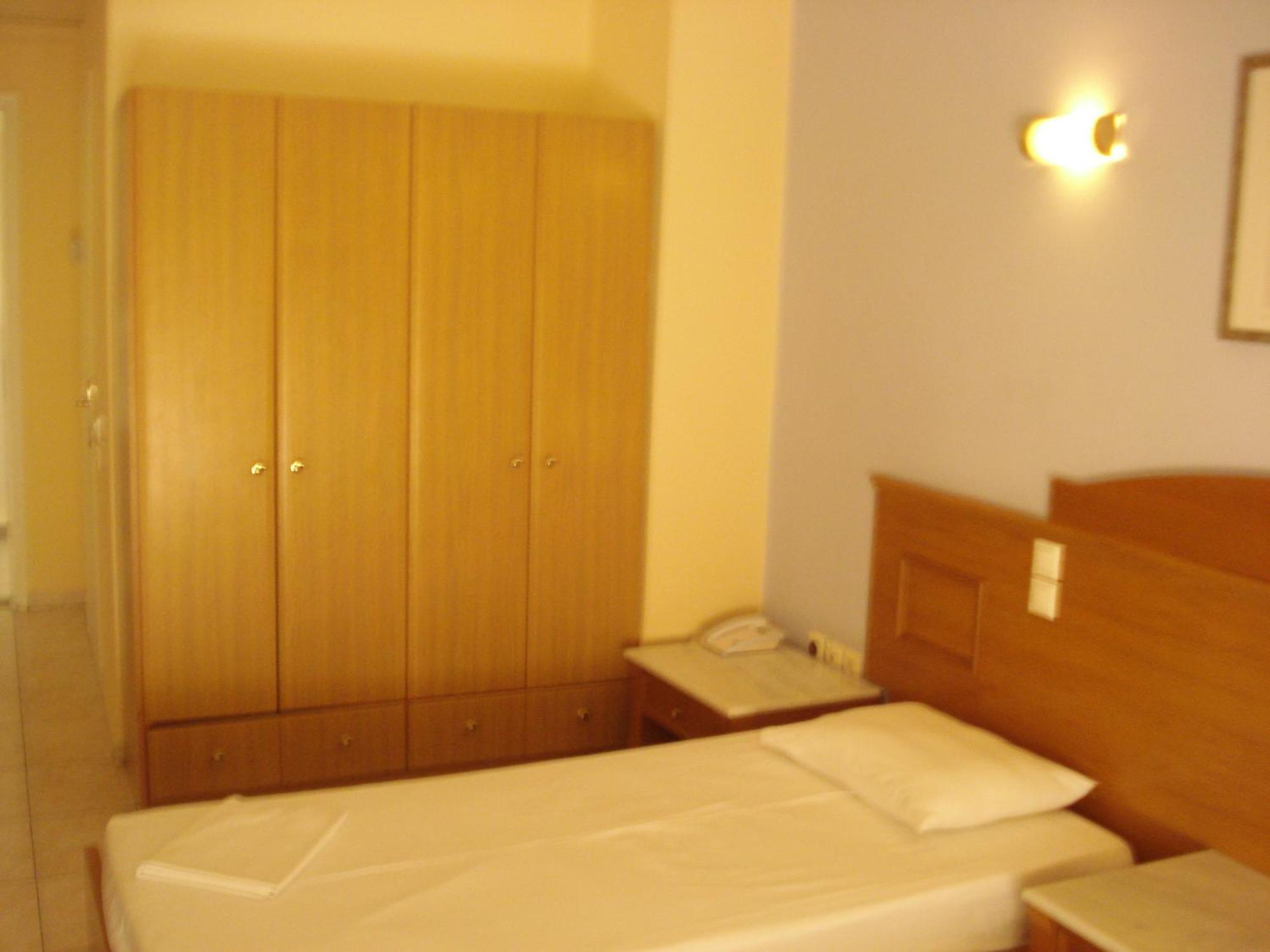 Hotel Cybele Pefki Athén Kültér fotó