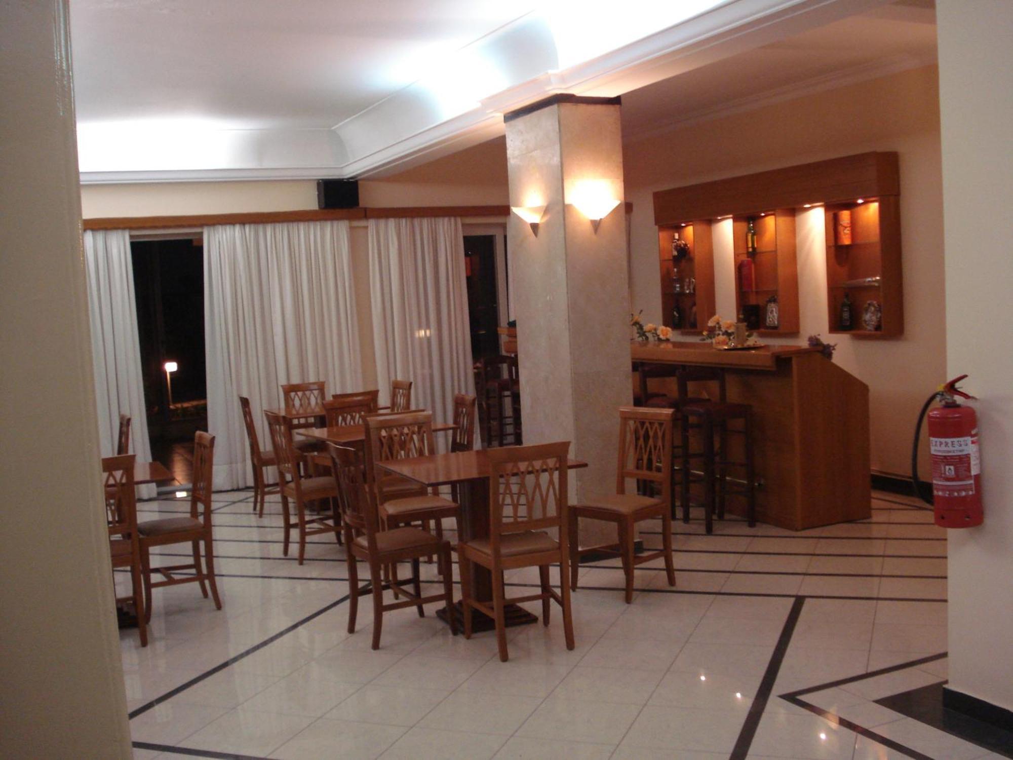 Hotel Cybele Pefki Athén Kültér fotó